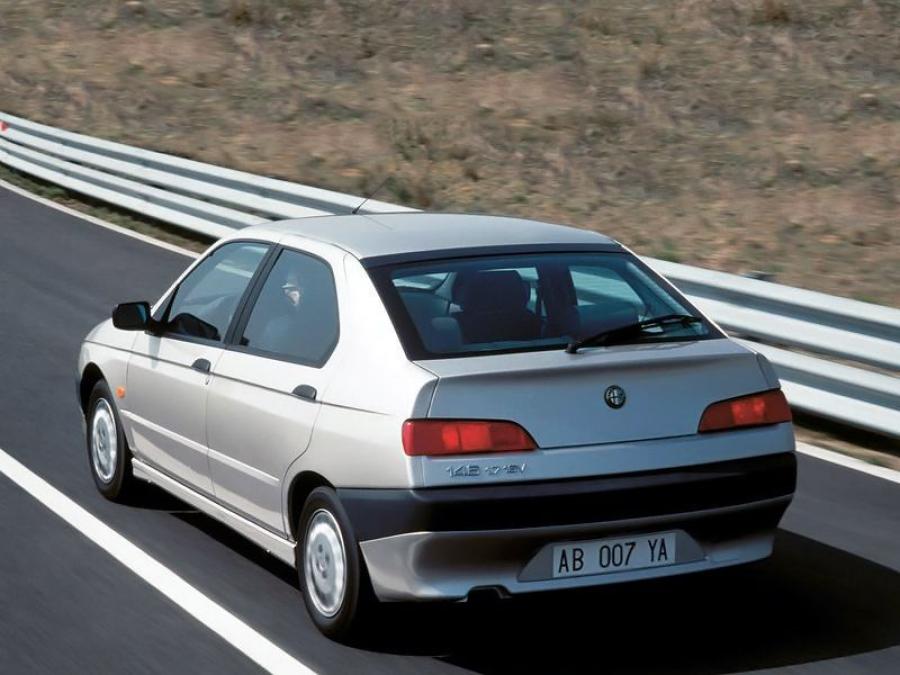  Alfa Romeo 146 1995 года  (WW) (фото 3 из 10)